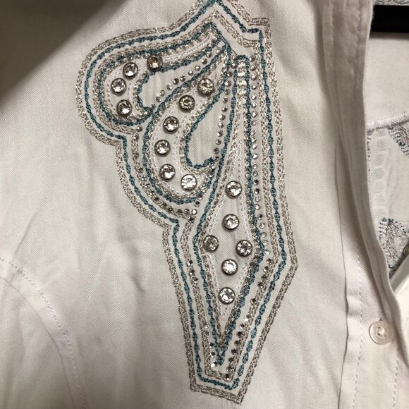 Grace in L.A. Heavily Embellished Western Style Button-up Shirt, Roll-tab Sleeve - Picture 3 of 9